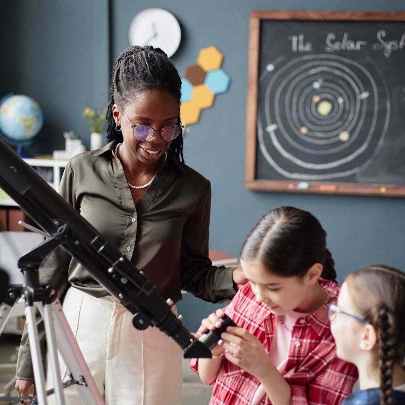enthusiastic-students-learning-about-the-solar-sys-2026-03-25-06-43-02-utc